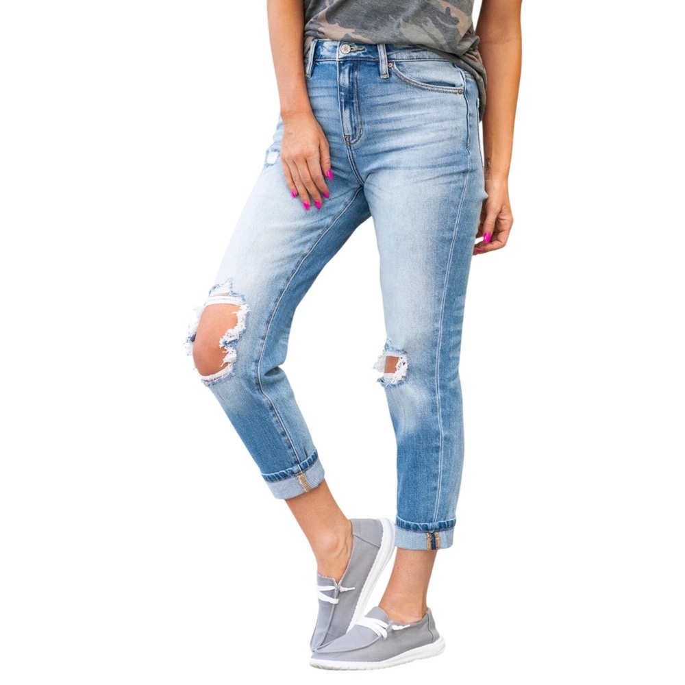 KanCan 7 (27) Mom Women’s Jeans High Rise Stretch Distressed KC9197L Tiny Flaw